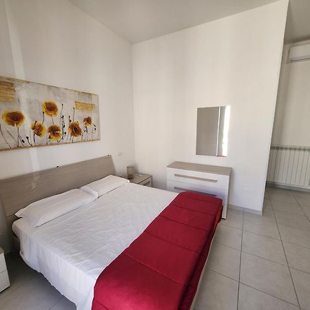 Dimora Rudiae Hotel Lecce Bagian luar foto